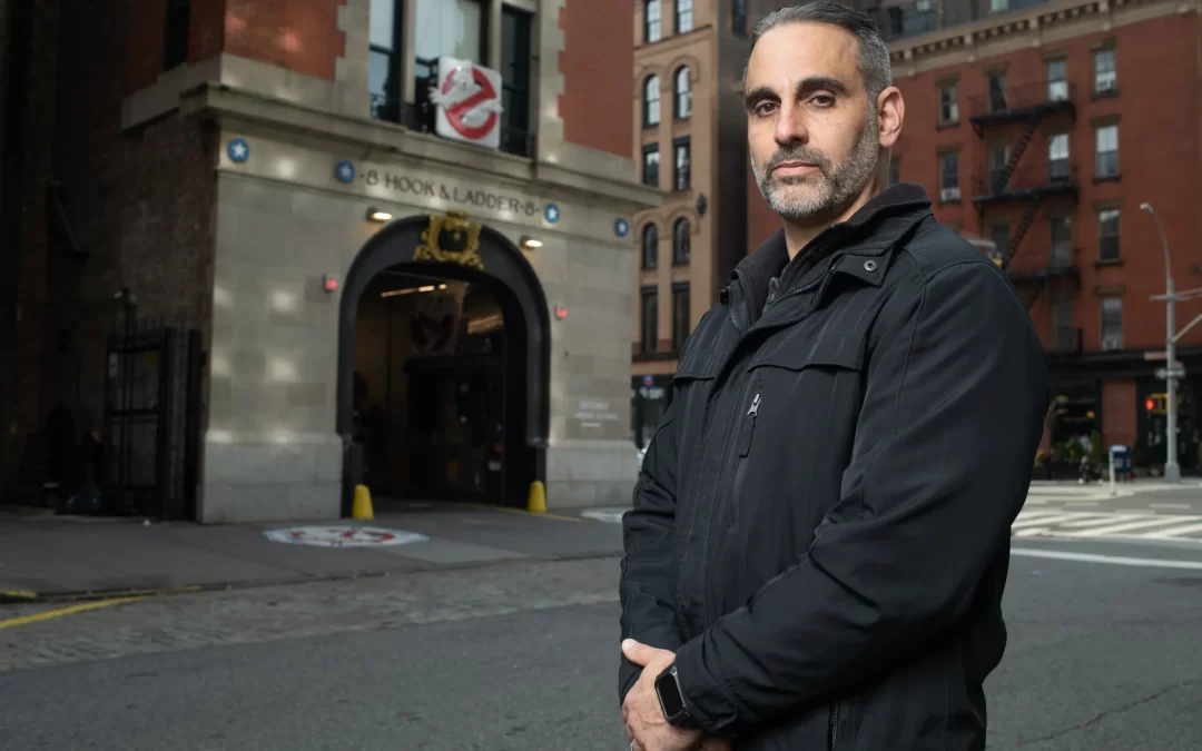 Un fost polițist din New York se luptă acum cu supranaturalul